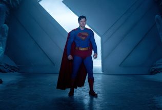 Superman letí do slovenských kín. Zahraničné recenzie lákajú na akčnú jazdu plnú optimizmu