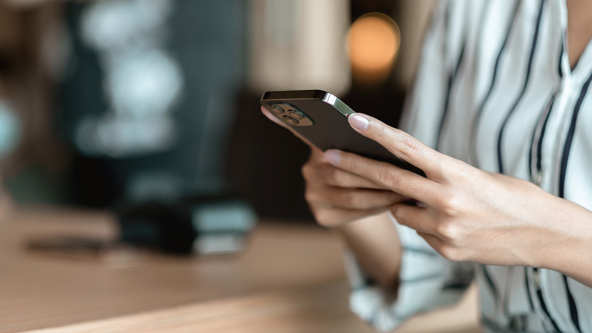 Porušenie sa prísne trestá. Posvätné desatoro online komunikácie v 21. storočí
