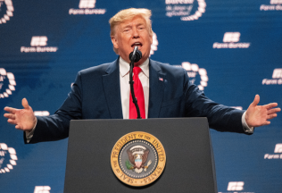 Chystá sa stretnutie, ktoré môže ukončiť vojnu. Donald Trump opäť šokoval svojím vyjadrením