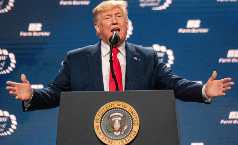 Chystá sa stretnutie, ktoré môže ukončiť vojnu. Donald Trump opäť šokoval svojím vyjadrením