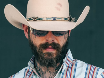 Post Malone musel riešiť pred európskym turné nepríjemný problém. Život mu znepríjemňovala otravná stalkerka, toto spravila