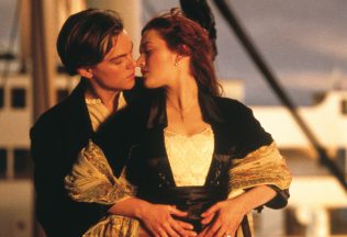 Chýbalo málo a Leonardo DiCaprio by sa v epose Titanic neobjavil. Rolu mal na dosah iný výborný herec