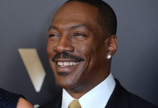 Eddie Murphy si zahrá hlavnú rolu v novej verzii Ružového pantera