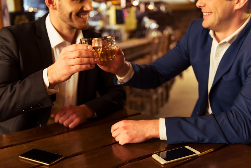 Ak sa nájdeš v týchto 6 signáloch, je čas vyhľadať odbornú pomoc. Stávaš sa alkoholikom