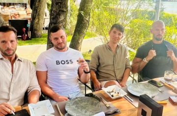 Erik Kaliňák a Glück sa stretli s obvinenými bratmi Tateovcami. Na obede riešili politiku, chýbal im Filip Sulík