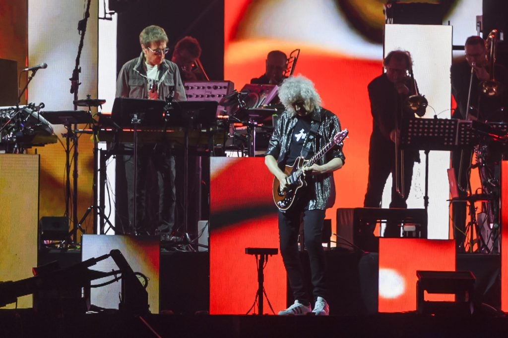 Legendárny francúzsky priekopník elektroniky Jean Michel Jarre vydáva záznam svojho minuloročného bratislavského koncertu.
