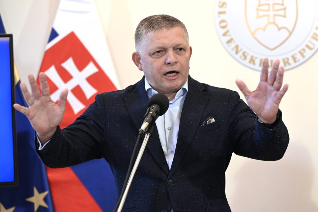 Na štvrtkovej tlačovej konferencií predstavitelia slovenskej vlády vysvetlili, ako by mala fungovať energopomoc.