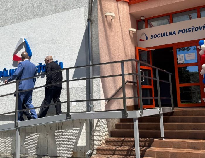 Sociálna poisťovňa posiela SMS a e-maily tisícom Slovákov. Pozor, toto nie je podvod, ale dôležité upozornenie