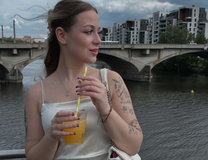 Kristýna sa narodila bez konečníka: Kedysi som mohla prespať pokojne až 16 hodín denne a 4 hodiny som trávila na toalete (ROZHOVOR)