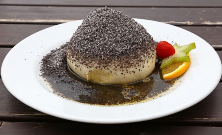 10 slovenských jedál, ktoré cudzinci nechápu, ale my ich milujeme