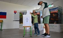 Na Slovensku sa otvorili volebné miestnosti. Ide o prvé voľby, kde platí táto novinka