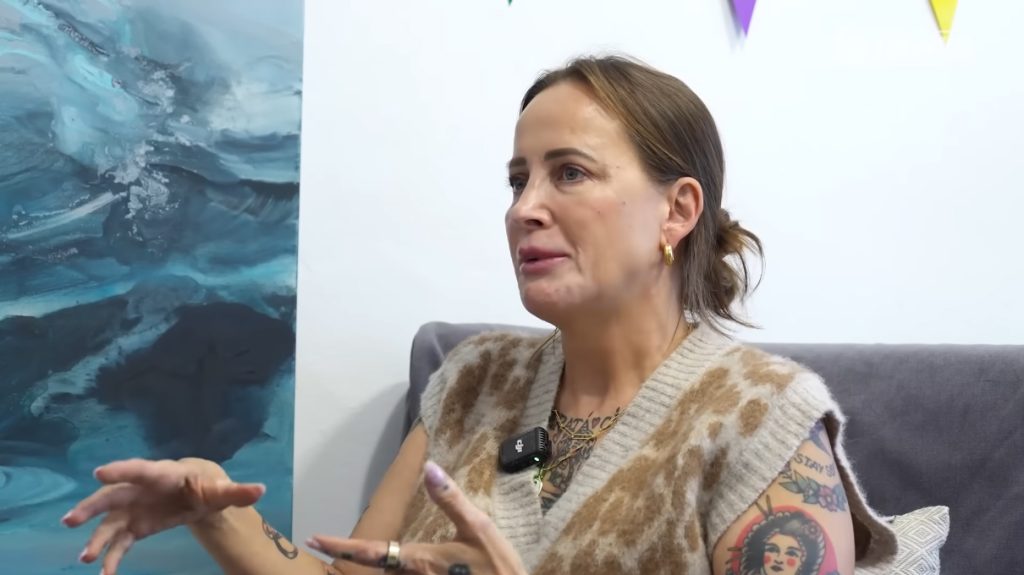 V tejto epizóde Za oponou virality sme navštívili Barboru Vallovú, ktorá sa podieľala na vzniku mnohých TV relácií.