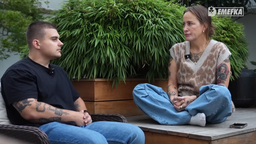 V tejto epizóde Za oponou virality sme navštívili Barboru Vallovú, ktorá sa podieľala na vzniku mnohých TV relácií.