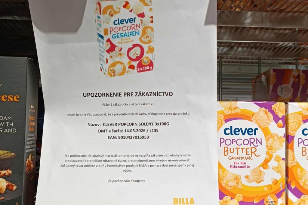 Billa upozorňuje zákazníkov: Sťahuje z predaja obľúbenú slanú pochúťku. Môže predstavovať potenciálne zdravotné riziko