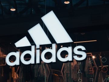 adidas logo značka význam