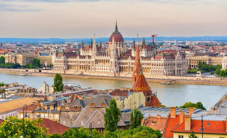 Cestovanie cez víkend: 5 miest v Európe, ktoré stihneš od piatku po práci do nedele večer