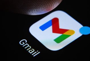 hackeri heslá gmail