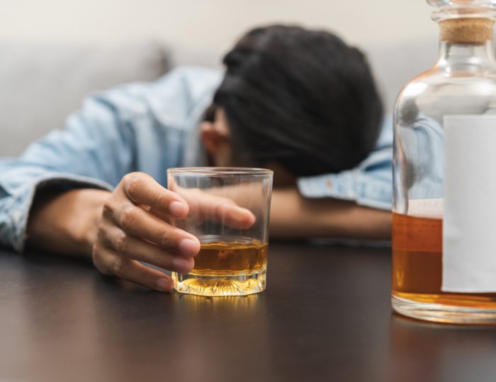 Po pití alkoholu ti nemusí byť na druhý deň zle. Stačí, ak budeš robiť tieto veci