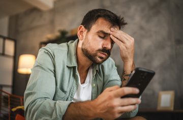 Keď si ťa mama pomýli s elektrom. 15 drzých správ od nenažraných rodinných príslušníkov