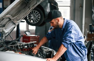 Pýtali sme sa slovenských mechanikov: Týchto 5 áut by si nikdy nekúpili