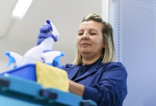 slovenské upratovačky sa podelili o príhody