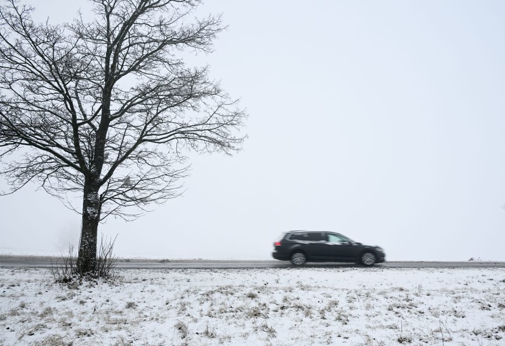 Očakáva sa, že príchod tohtoročnej zimy bude poriadne dramatický. Prvý sneh môže na mnohých miestach sprevádzať snehová kalamita. 
