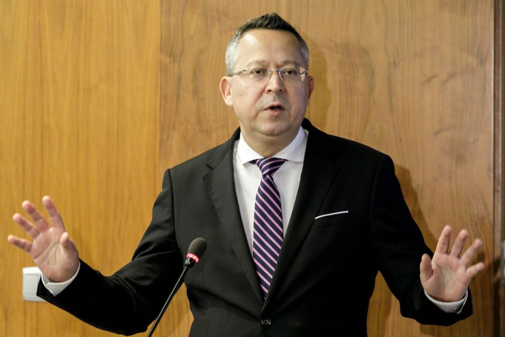 Konsolidačné menu a tlačovka v tekutej forme: Slovenská reštaurácia originálne a s humorom reaguje na vládne kroky