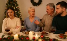 Keď sa sviatky zmenia na mínové pole: ako prežiť Vianoce v pokoji bez rodinného výbuchu