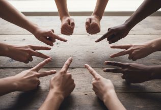 kameň papier nožnice