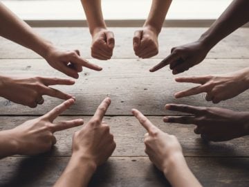 kameň papier nožnice