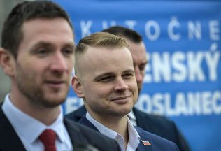 Slovensko pod drobnohľadom: Šesť slovenských europoslancov patrí medzi najproruskejších v Európe