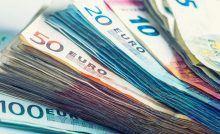 peniaze slovensko príspevok