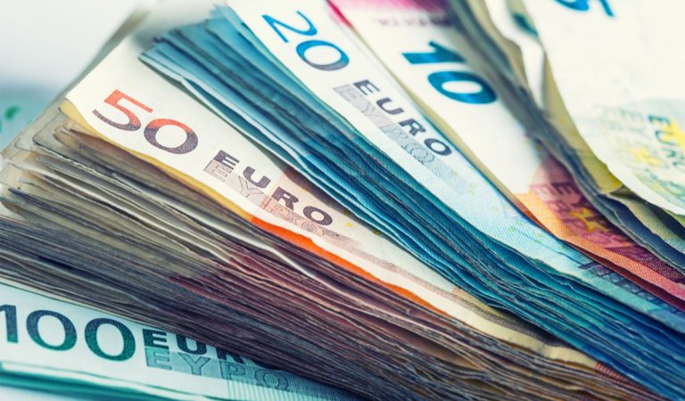 peniaze slovensko príspevok