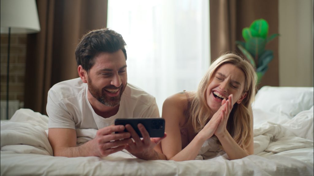 Nudiť sa s nimi nebudeš. Tieto znamenia majú najlepší zmysel pre humor