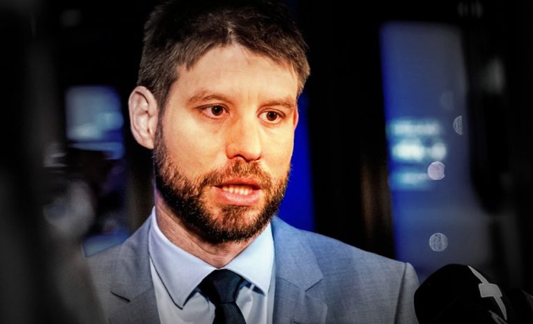 šimečka vlámanie rodina prepad news šimečkova mama