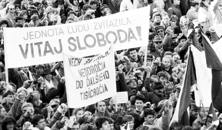 sloboda 17. november slovensko slováci