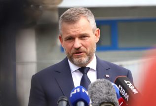 sociálne siete mladí krajiny pellegrini