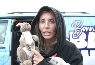 bonnie blue deportácia 1000 mužov