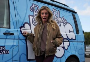 bonnie blue zatknutá