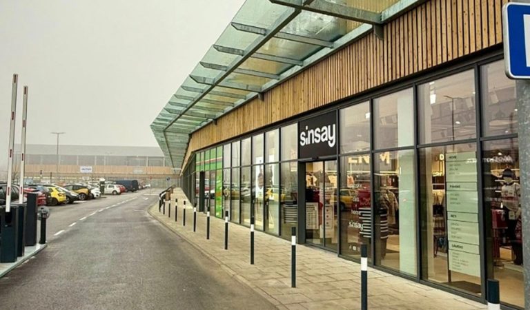 brána obchodné centrum retail park obchody značky