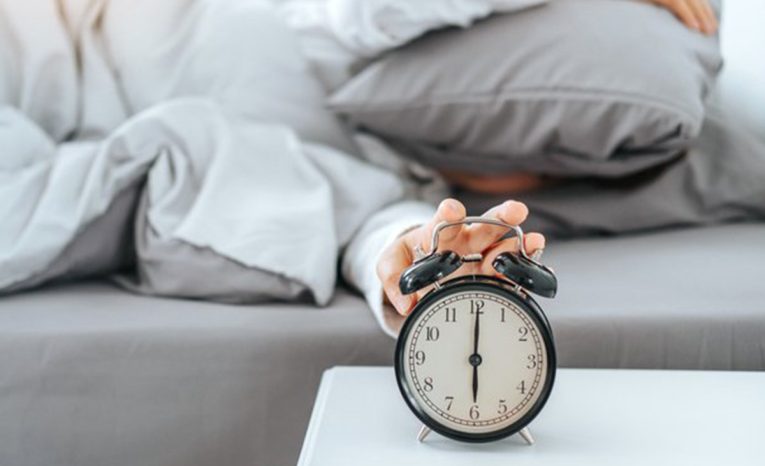 budík prebudenie vstávanie ľudský mozog