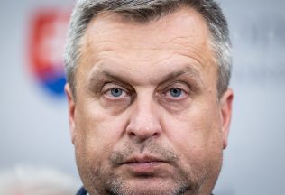 Na medveďoch si pochutnáš, no na tomto mäse nie. SNS chce zakázať jeho predávanie, ide vraj o nebezpečný produkt