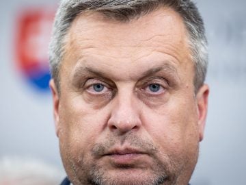 Na medveďoch si pochutnáš, no na tomto mäse nie. SNS chce zakázať jeho predávanie, ide vraj o nebezpečný produkt