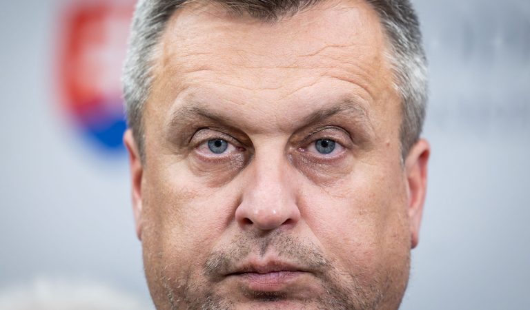 Na medveďoch si pochutnáš, no na tomto mäse nie. SNS chce zakázať jeho predávanie, ide vraj o nebezpečný produkt