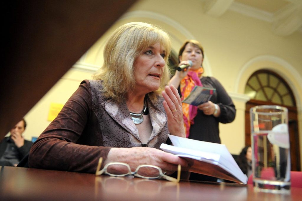 Zomrela slovenská novinárka a prozaička Oľga Feldeková