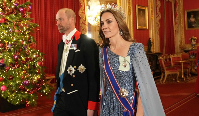 kate anglicko tiara kráľovná princezná