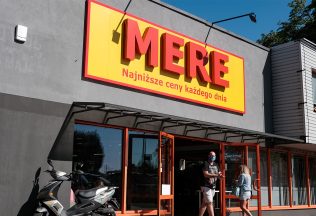 mere reťazec slovensko ruský diskont obchody nakupovanie