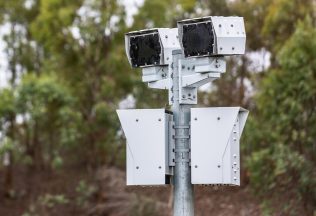 Moderné radary sú presnejšie, než si myslíš. Toto je prekvapivá vzdialenosť, pri ktorej ťa už zachytia