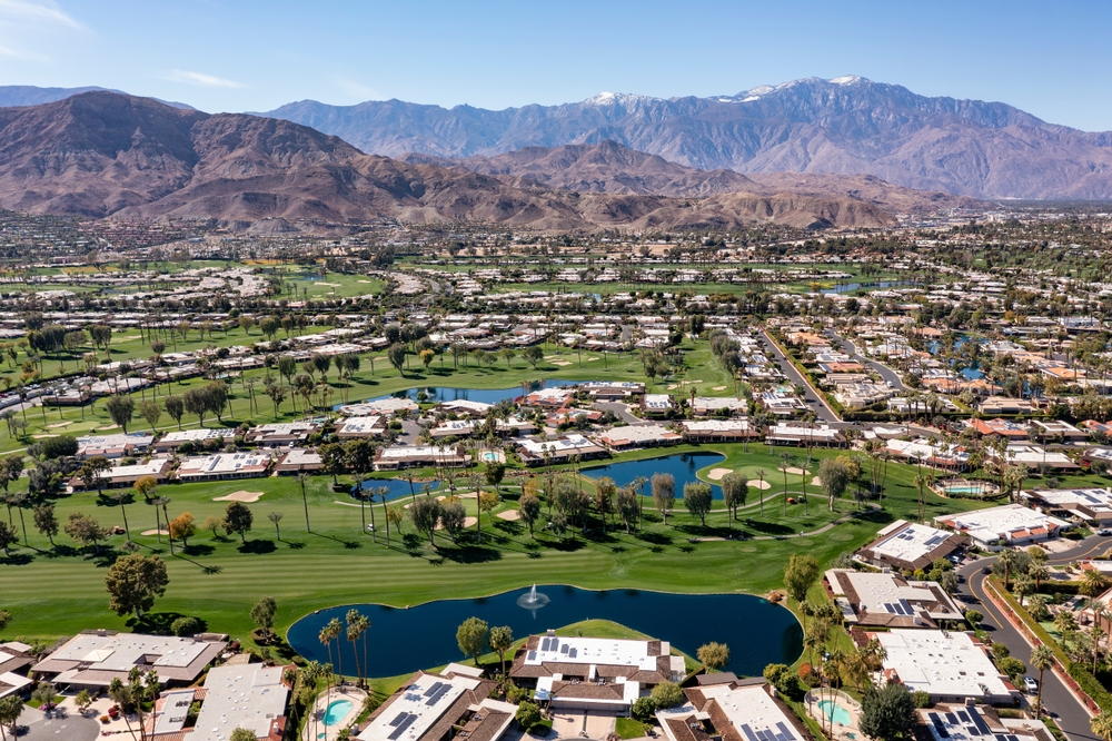 Ľudia, ktorým vypršala dohoda o mlčanlivosti, prezrádzajú tajomstvá