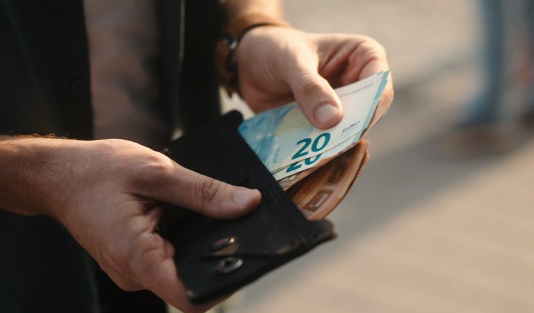 úspory slovensko účet cena hodnota suma